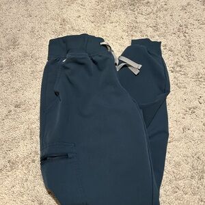Zamora Jogger Scrub Pants Figs